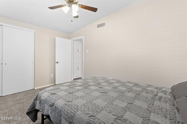 Building Photo - 4871 Los Reales Dr