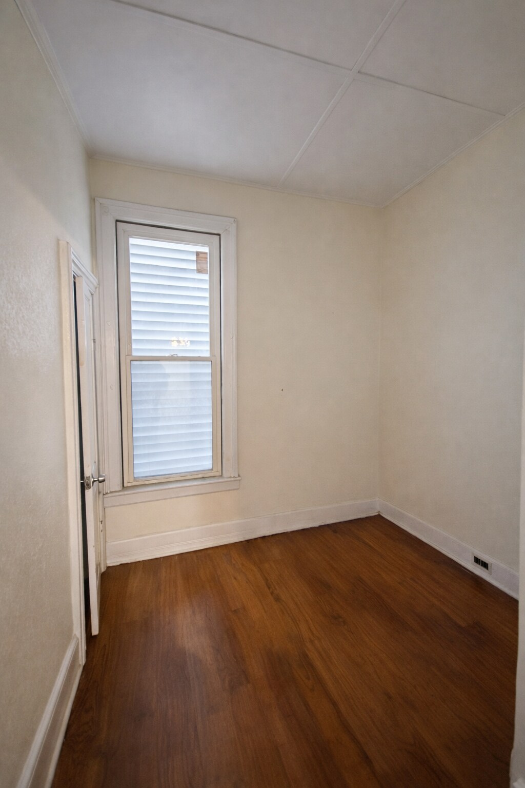 Building Photo - 166 5th Ave