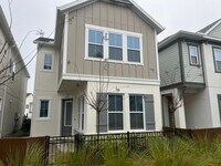 Building Photo - Welcome to this beautiful home located in the desirable Lake Mary