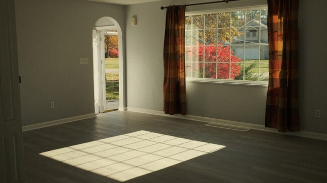 Building Photo - 32568 Electric Blvd