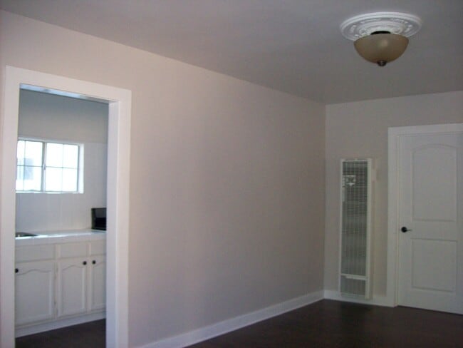 Living Room - 6105 Monterey Rd