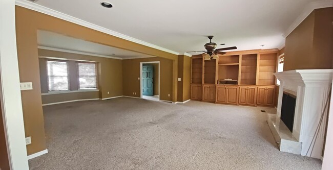 Primary Photo - Beautiful 3 bed home