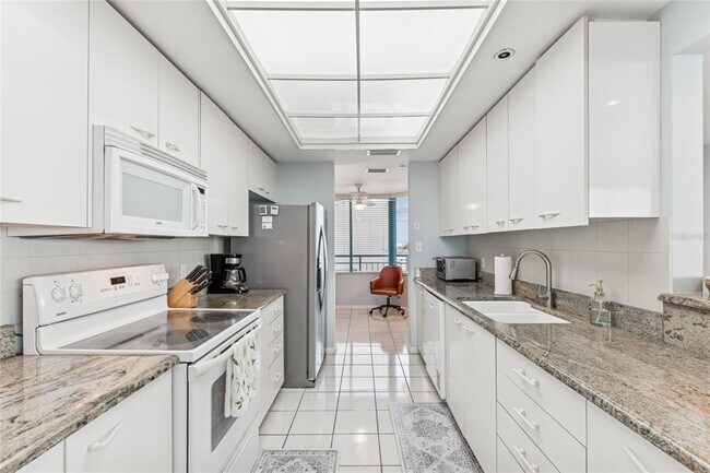 Building Photo - 1520 Gulf Blvd