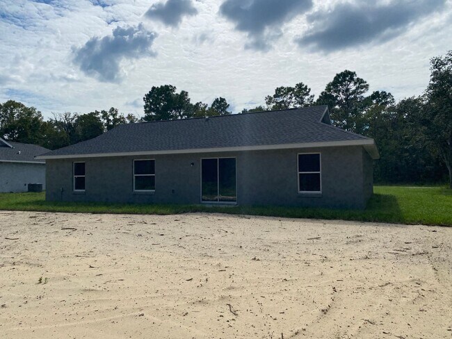 Building Photo - Beautiful  Home - 3/2/2 **WON"T LAST**