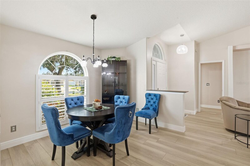 Building Photo - 6211 65th Pl E