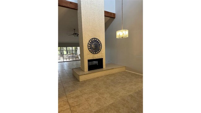 Building Photo - 4644 La Jolla Dr