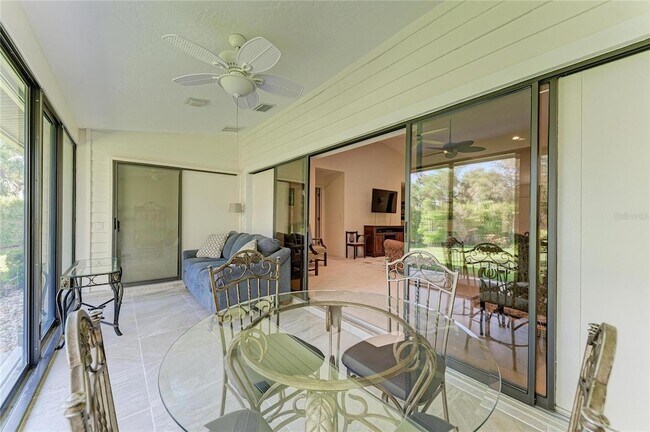 Building Photo - 3946 Wilshire Cir E