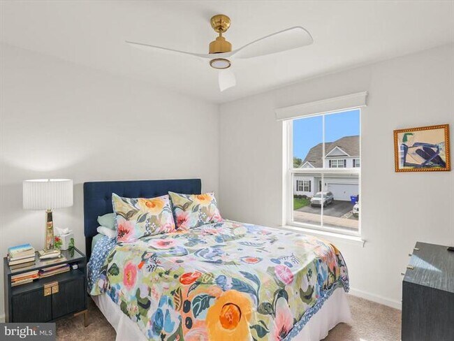 Building Photo - 4341 Forbes Dr