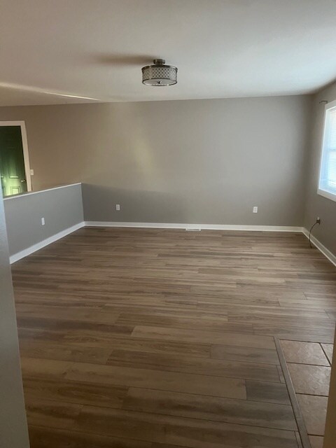 Building Photo - 371 Stampmill Ln