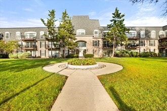 Building Photo - 5200 Carriage Way Dr