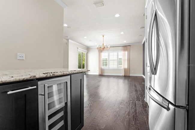 Building Photo - 224 S Audubon Ave