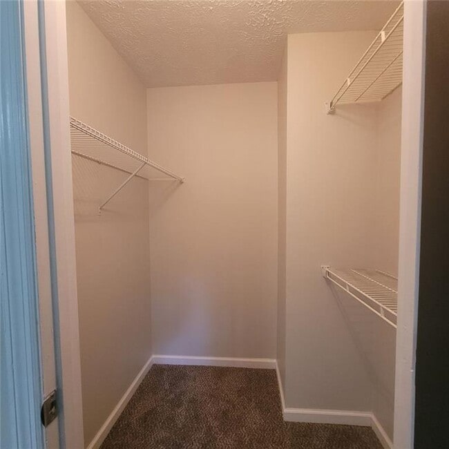 Building Photo - 6458 Bedford Ln