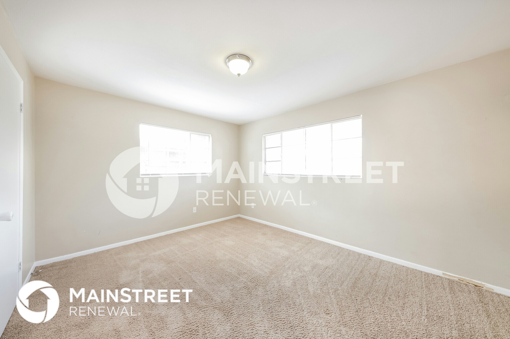 Building Photo - 3315 W Elm St