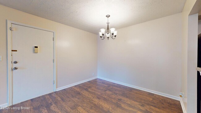 Building Photo - 7074 Wildwood Cir