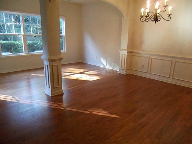 Building Photo - 4920 Hastings Terrace