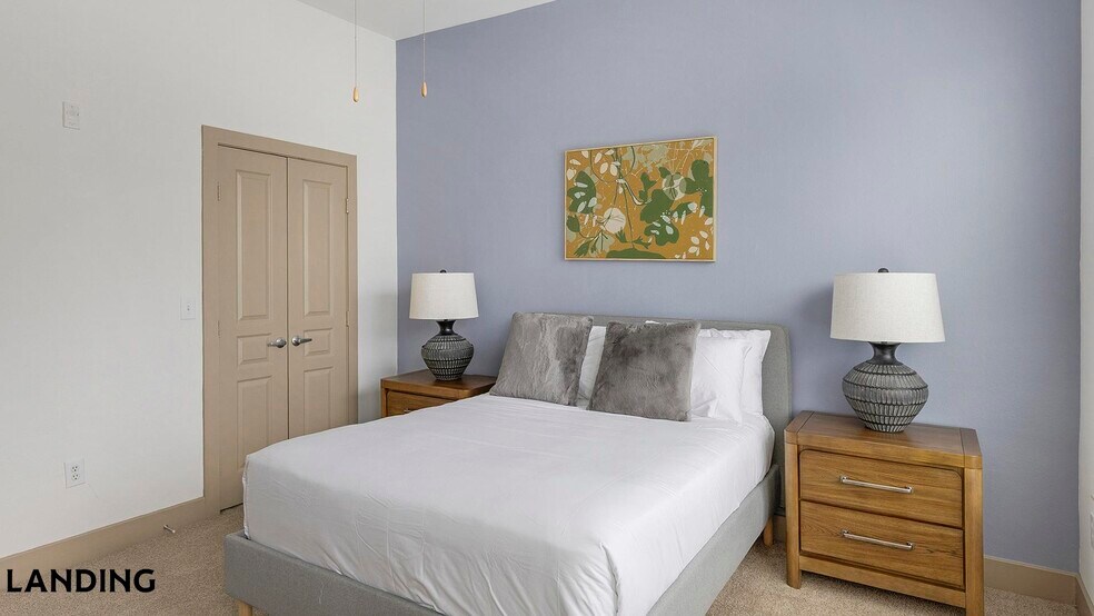 Building Photo - 5005 Galleria Dr