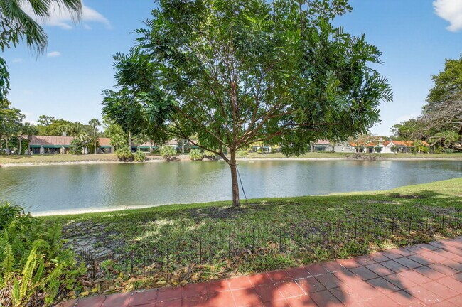 Building Photo - 6545 Las Flores Dr