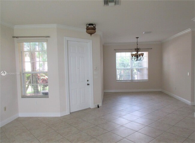 Building Photo - 17992 41st SW St