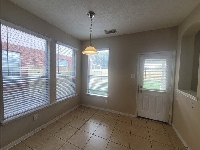 Building Photo - 17211 Brookhollow Grove Ct