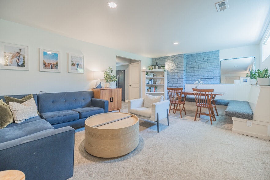 Building Photo - 18917 66th Pl W