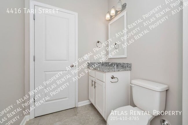 Building Photo - 4416 Tari St