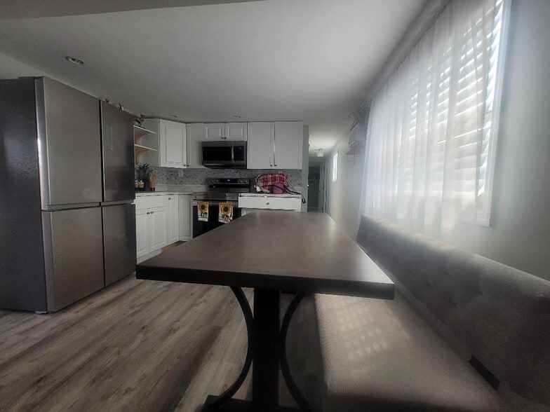 Building Photo - 40G Miriam St