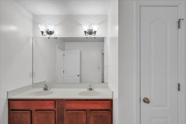 Building Photo - 1315 Teton Cir