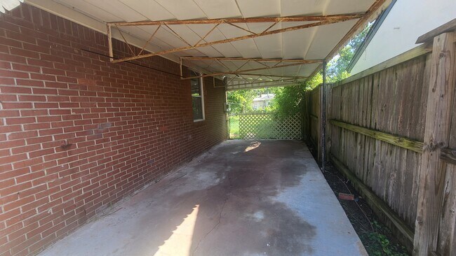 Building Photo - 4220 Gailwood Ave