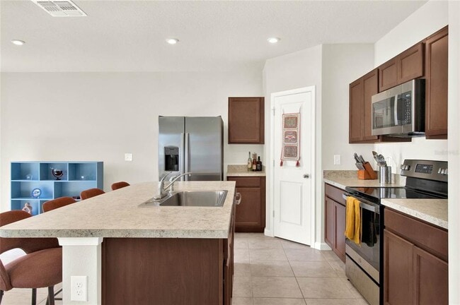 Building Photo - 1511 Finnigan Cir