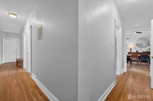 Building Photo - 275 Harrison Ave