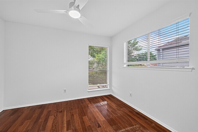 Building Photo - 1917 Trixie Ln