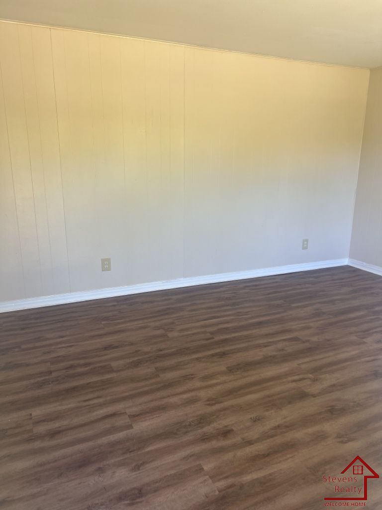 Building Photo - 1228 Pleasant View Dr
