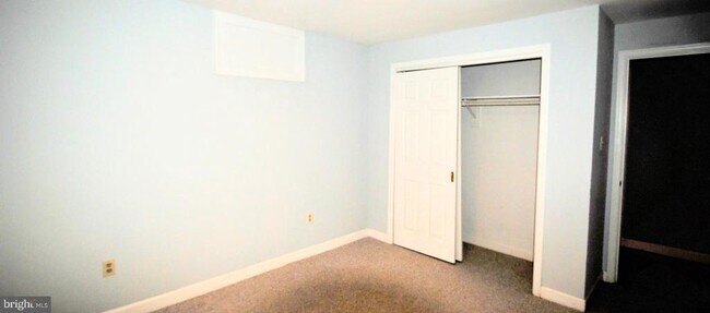 Building Photo - 1506 Chain Bridge Ct