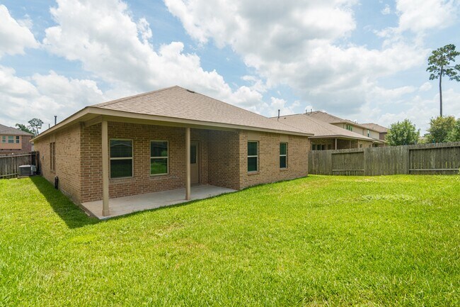 Building Photo - 138 Meadow Grove Dr