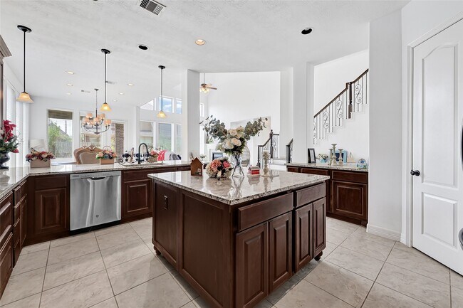 Building Photo - 27915 Genesis Manor Ln