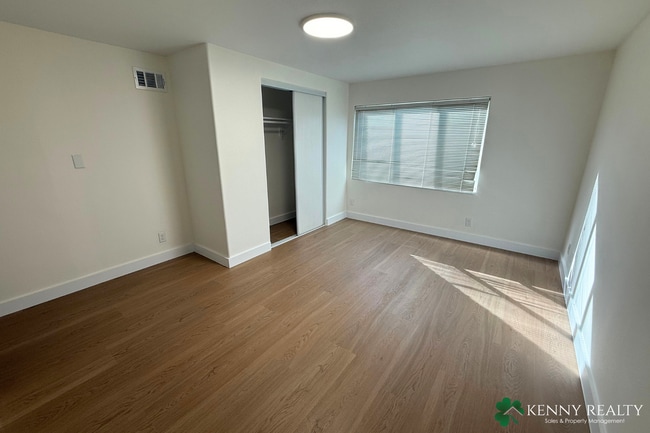 Building Photo - Newly Remodeled 5BR/3BA Home w/ City + Ocean Views in Daly City