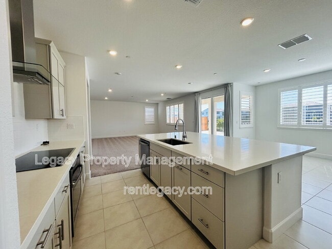 Building Photo - 4096 Azul Way