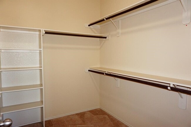 Building Photo - 22007 Silverfield Park Ln