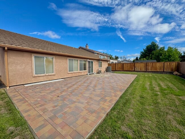 Building Photo - 5133 Trailridge Way