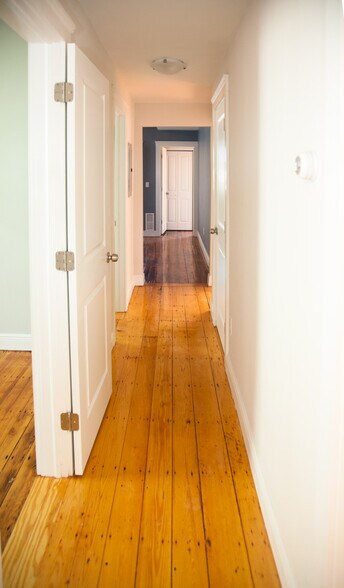 Building Photo - 377 Prospect St