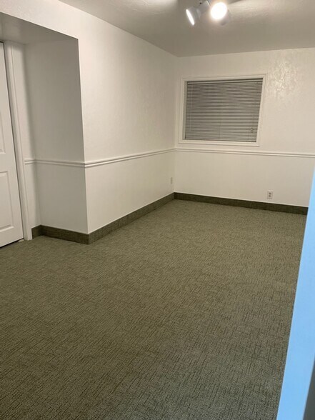 basement bedroom #1 - 9261 S Shad Ln