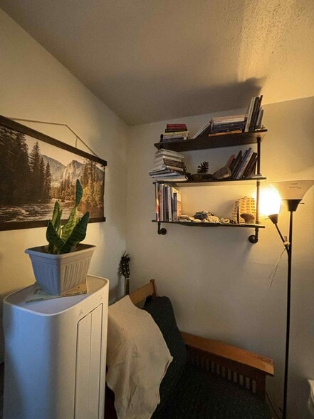 Master Shelving - 332 E Main St