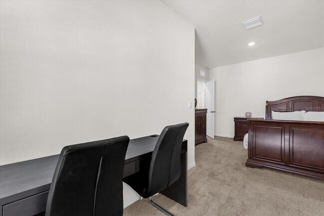 Building Photo - 2224 Tay Wes Dr