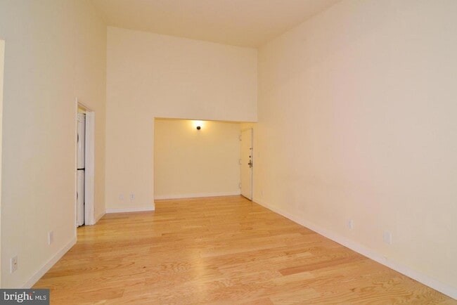 Building Photo - 11803 Breton Ct