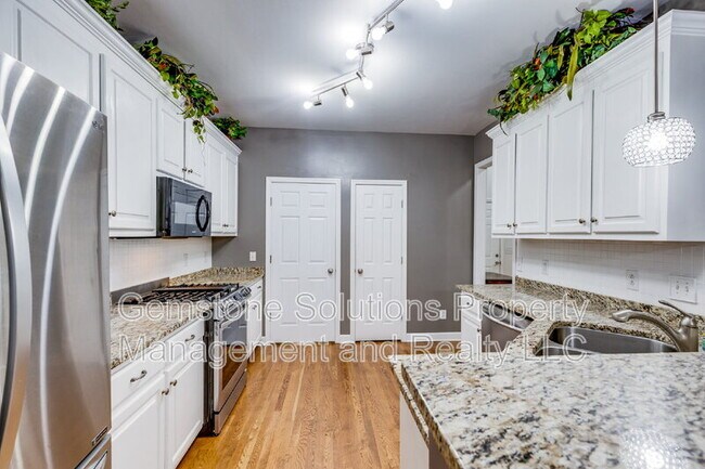 Building Photo - 1024 Belcor Dr