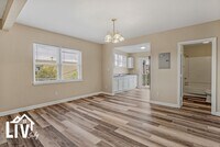 Building Photo - 2 Bed, 1 Bath Pet-Friendly Apartments!