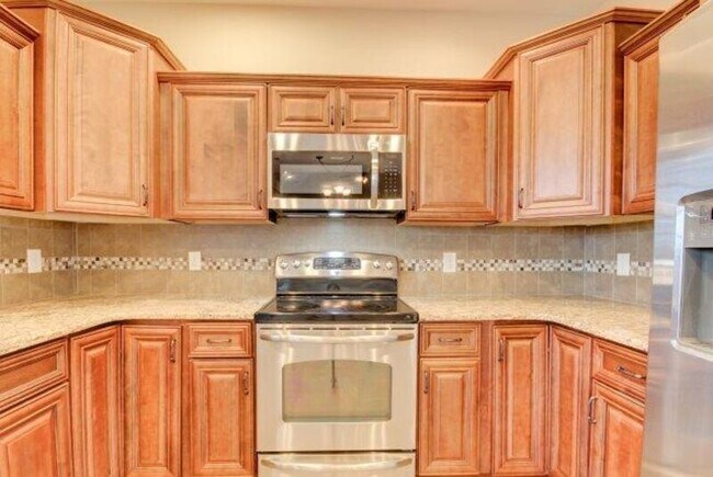 Building Photo - 3373 Wiser Dr