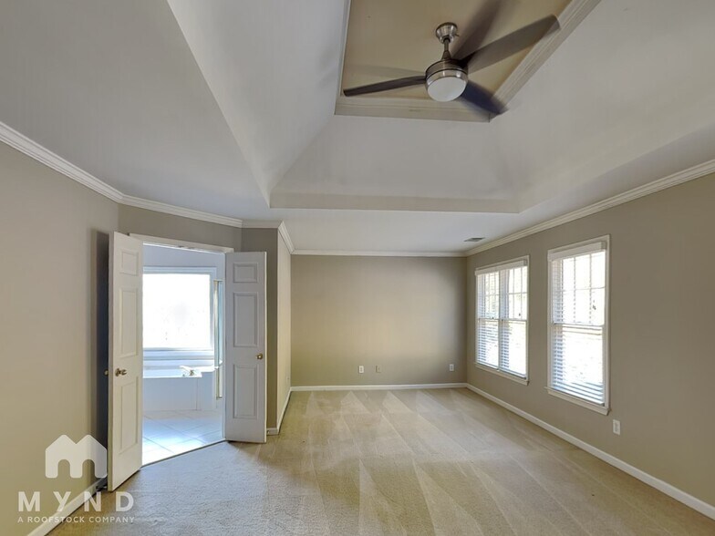 Building Photo - 12515 Magnolia Cir