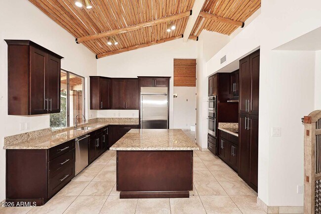 Building Photo - 9969 E Bayview Dr