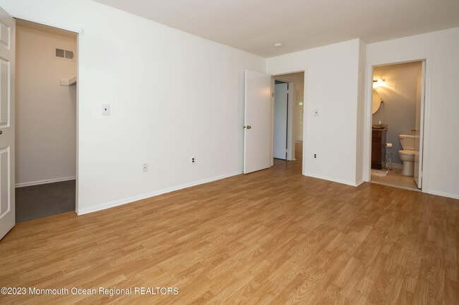 Building Photo - 90 Quince Ct